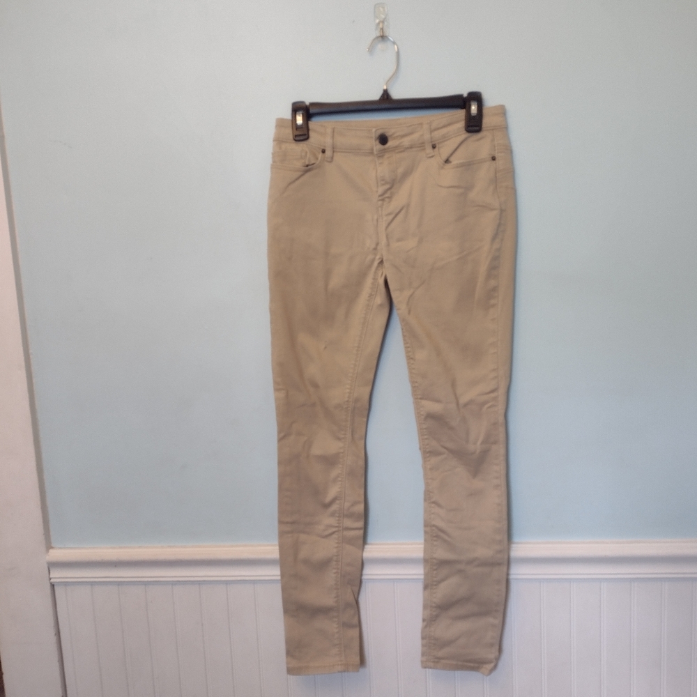 Khaki jeans 👖